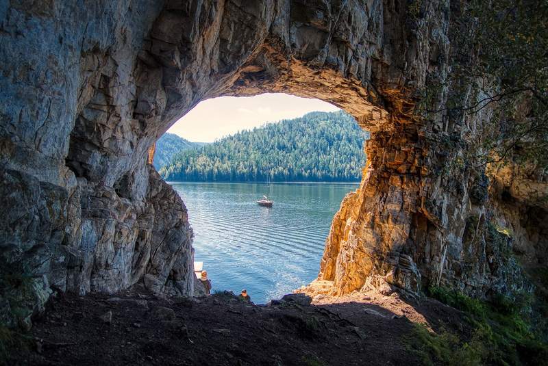 How To Make Your Next Vacation Green, Below2C